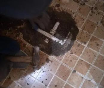 中阳卫生间漏水维修公司为您分享下卫生间渗水如何处理及注意事项